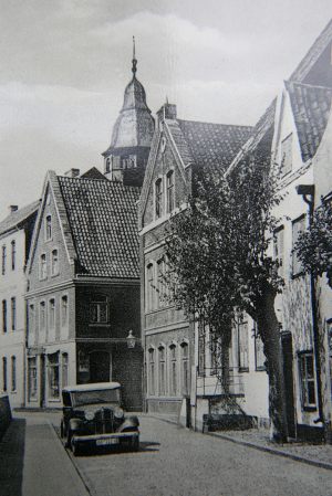 sanierung-haus-glueckstadt_01-alte-postkarte