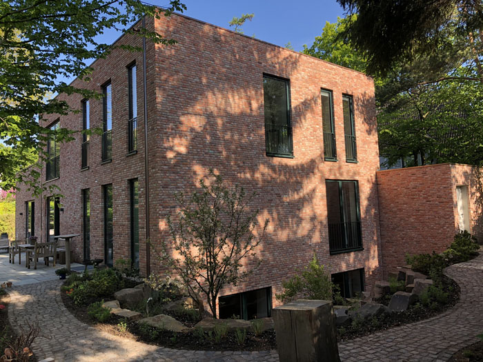 bau-einfamilienhaus-garage-othmarschen2